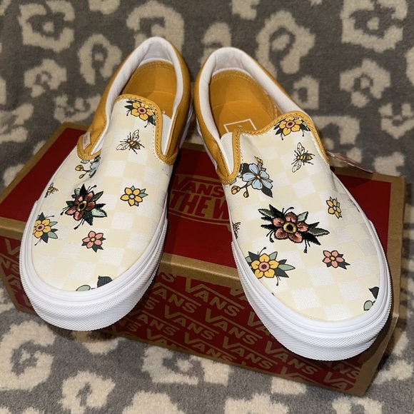 New 🆕 Vans Classic Slip-On (Cottage Check Floral Yellow White) Sneaker 😍 - Picture 13 of 17